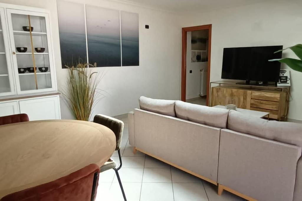 Casa Vacanza Fiera Di Roma Ponte Galeria Exterior foto